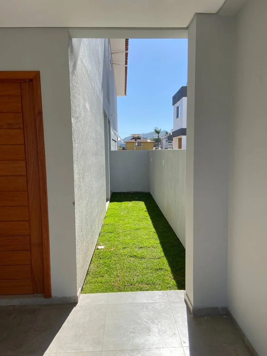 Casa 01 — Acesso jardim